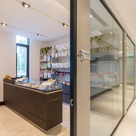 The Fortyfive Business & 4*