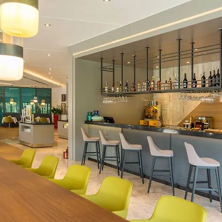 The Fortyfive Business & Hotel