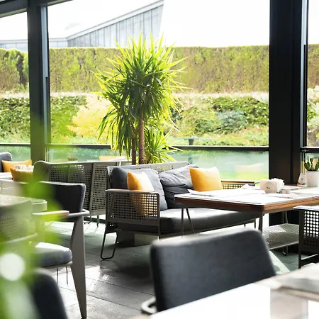 The Fortyfive Business & 4*