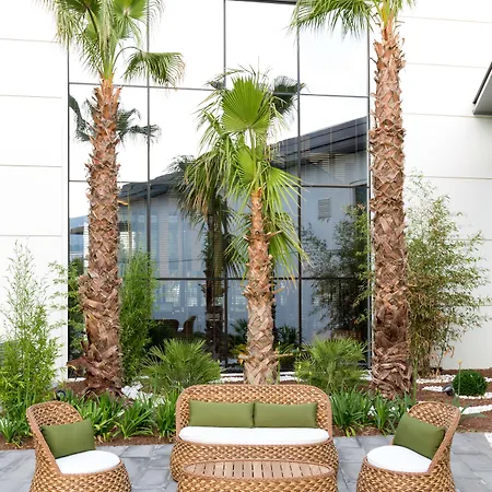 Hotel The Fortyfive Business & 4*