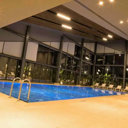 The Fortyfive Business & Otel 4*