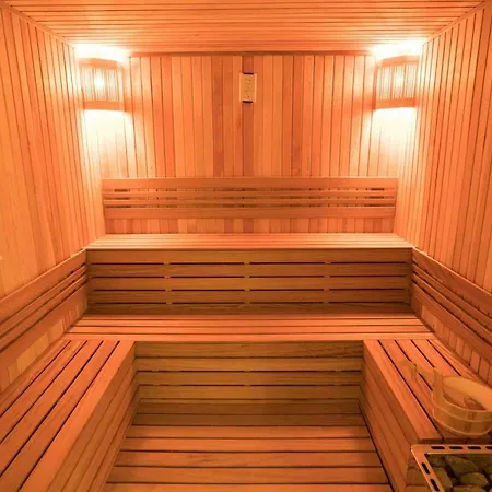 Hotel The Fortyfive Business & 4*