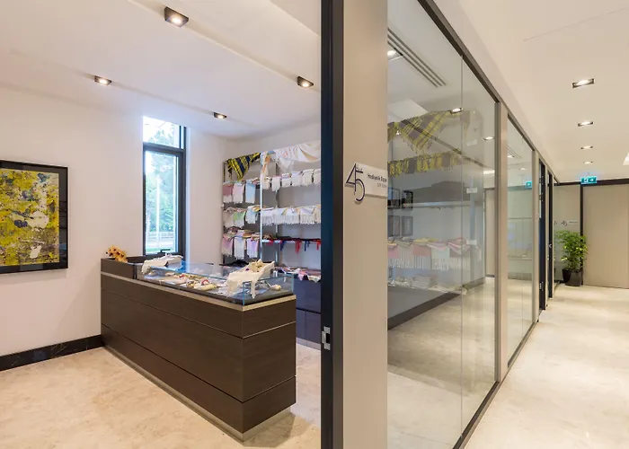 The Fortyfive Business & 4*