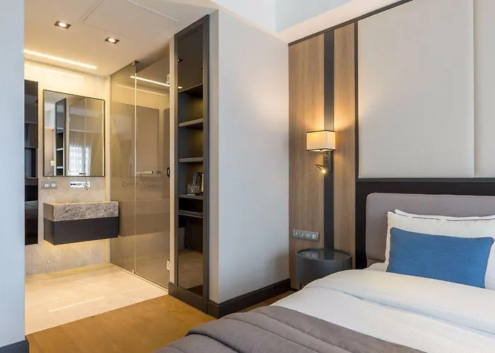 Szálloda The Fortyfive Business & 4*