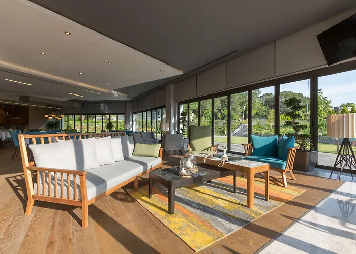 The Fortyfive Business & 4* Manisa