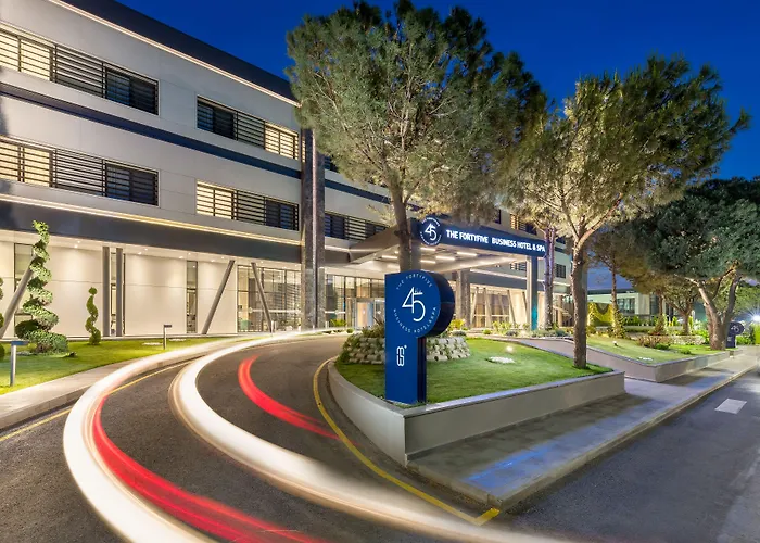 Szálloda The Fortyfive Business & 4*