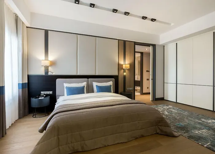 The Fortyfive Business & 4* Manisa