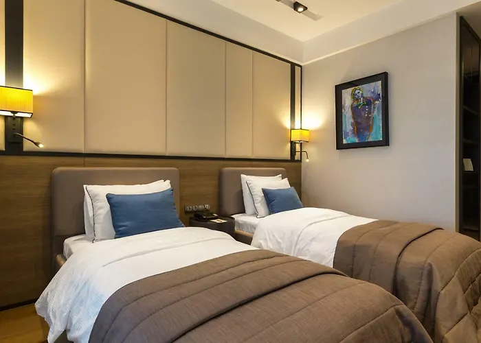 Szálloda The Fortyfive Business & 4*